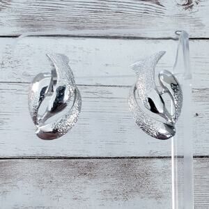 Vintage Clip On Earrings 1 & 1/8" Stylish Silver Tone